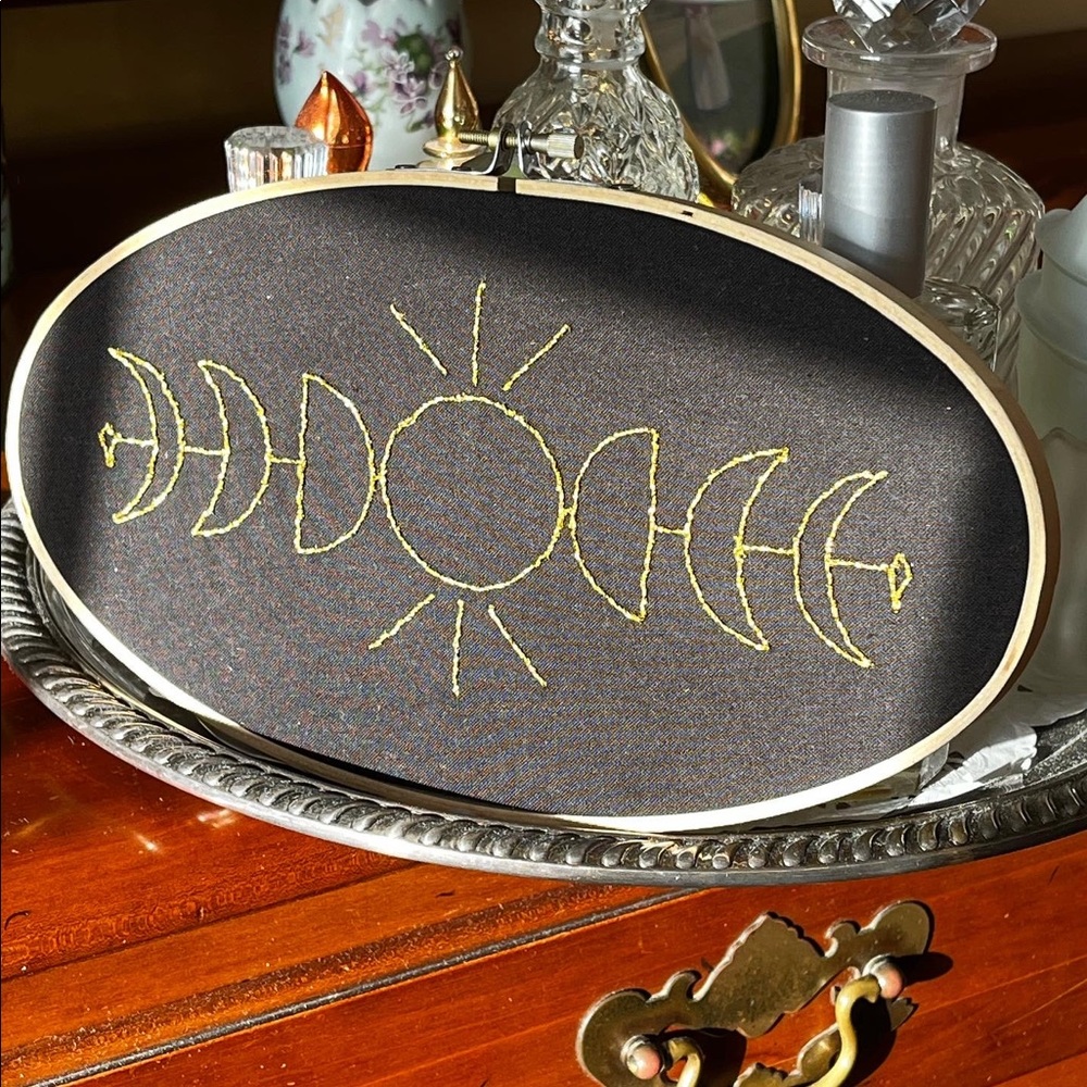Phases|Hand Embroidery